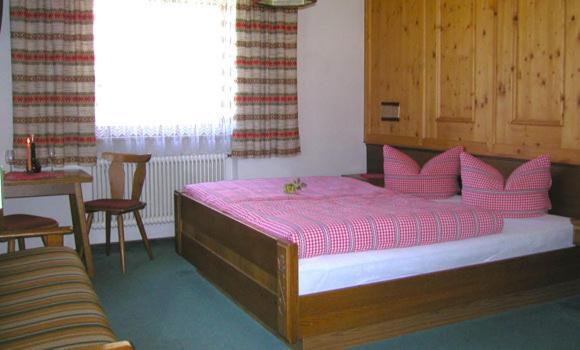 Bed and Breakfast Berghaus Maria Pettneu am Arlberg Exterior foto